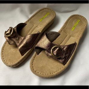 Encanto bronze sandals, size 8